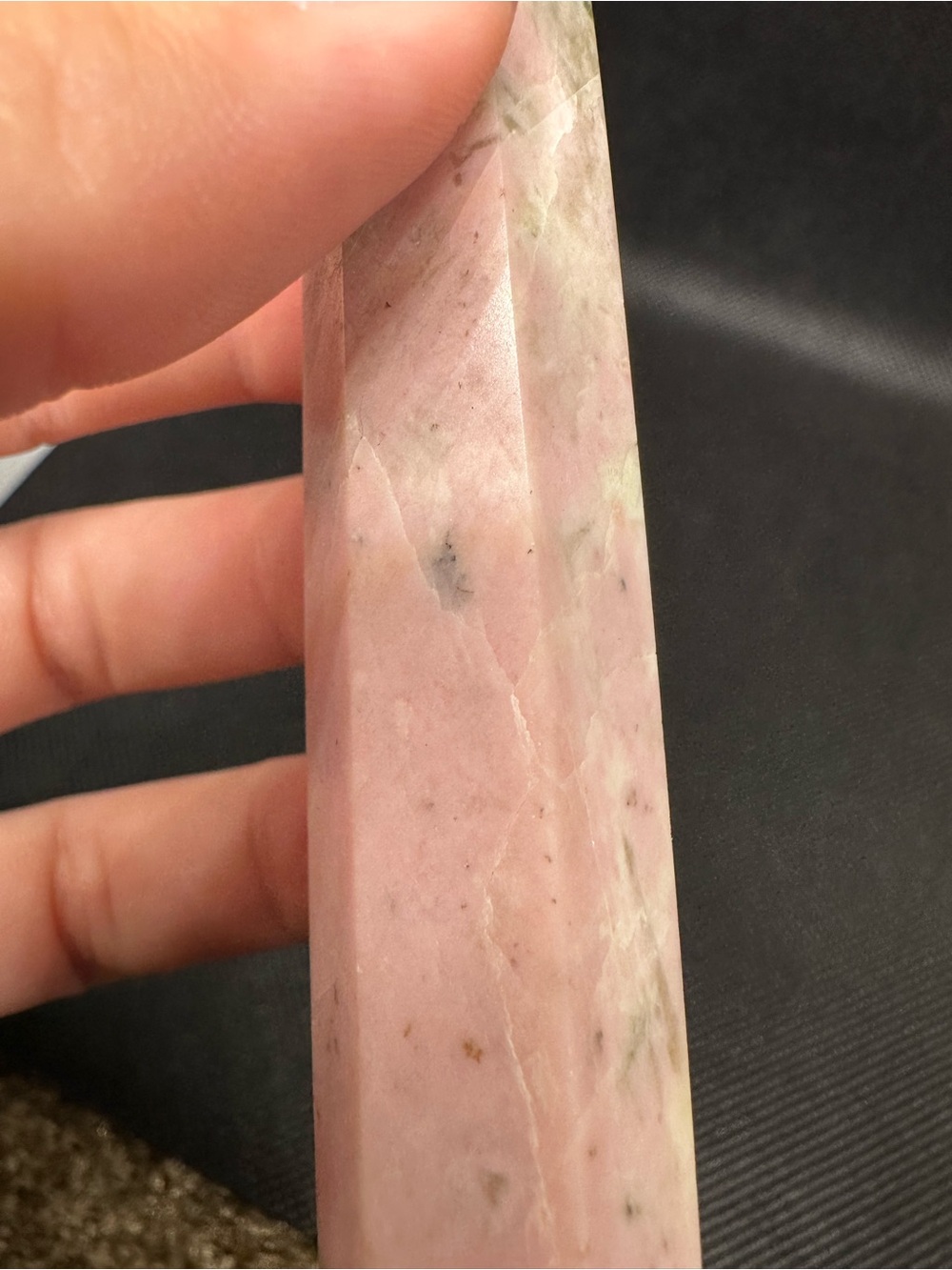 Pink opal tower - Picture 2 of 5
